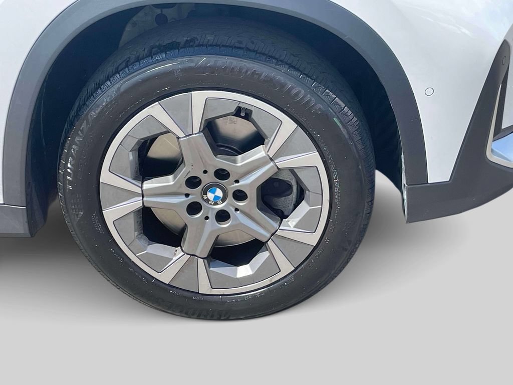 Used 2023 BMW X1 xDrive28i w/ Convenience Package AWD/4WD image 9