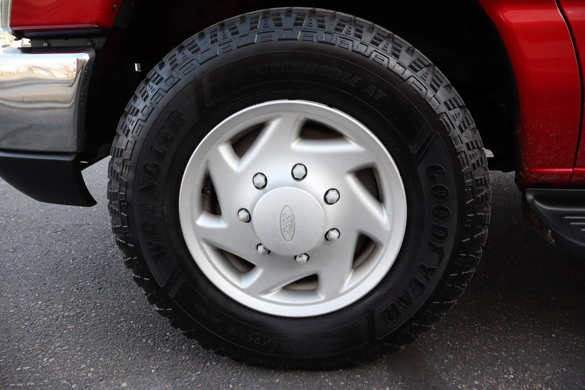 Used 2009 Ford E-350 and Econoline 350 XLT image 38