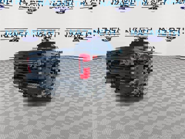 New 2026 Ford F350 Platinum w/ FX4 Off-Road Package image 2