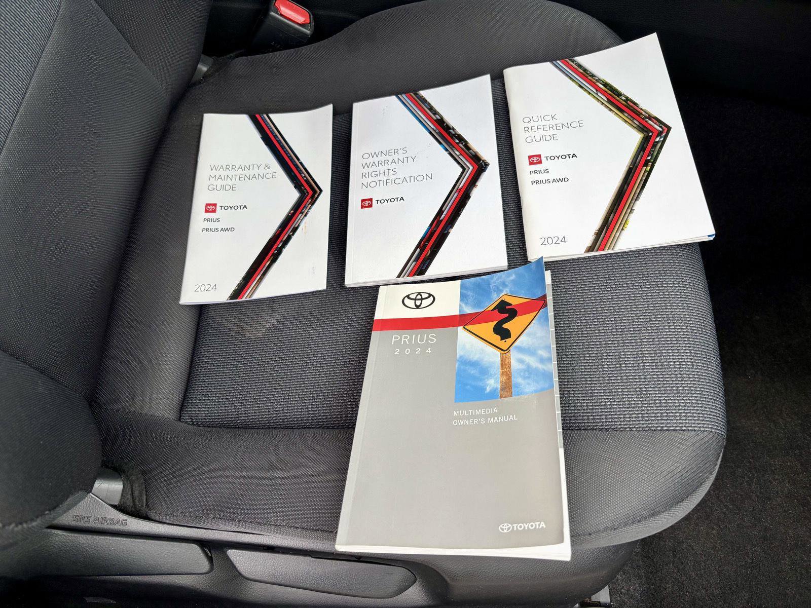 Used 2024 Toyota Prius LE image 34