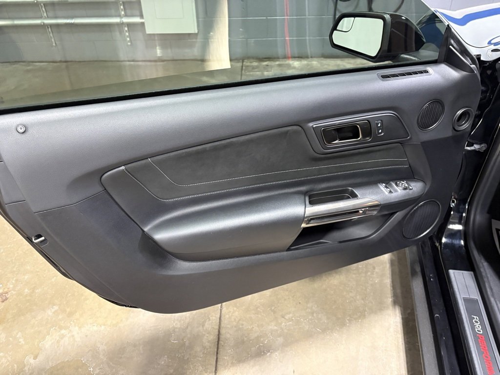 Used 2017 Ford Mustang Shelby GT350 image 23