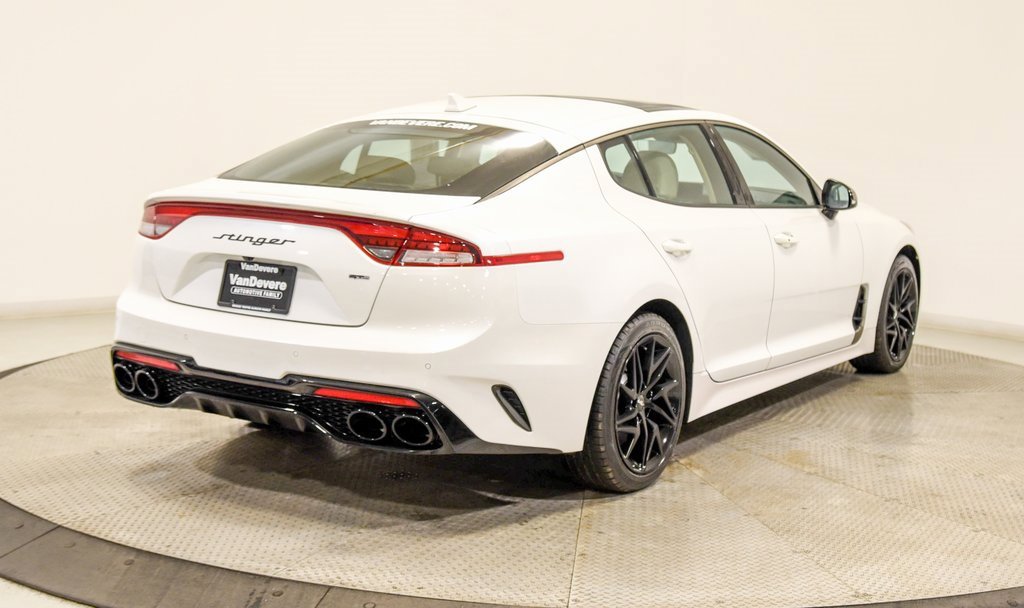 Used 2023 Kia Stinger GT-Line w/ Sun & Sound Package image 9