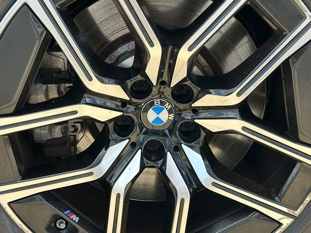 Used 2023 BMW 760i xDrive AWD/4WD image 33