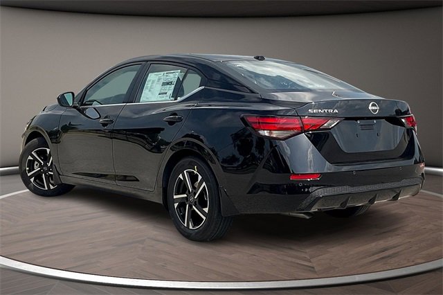 New 2025 Nissan Sentra SV image 3