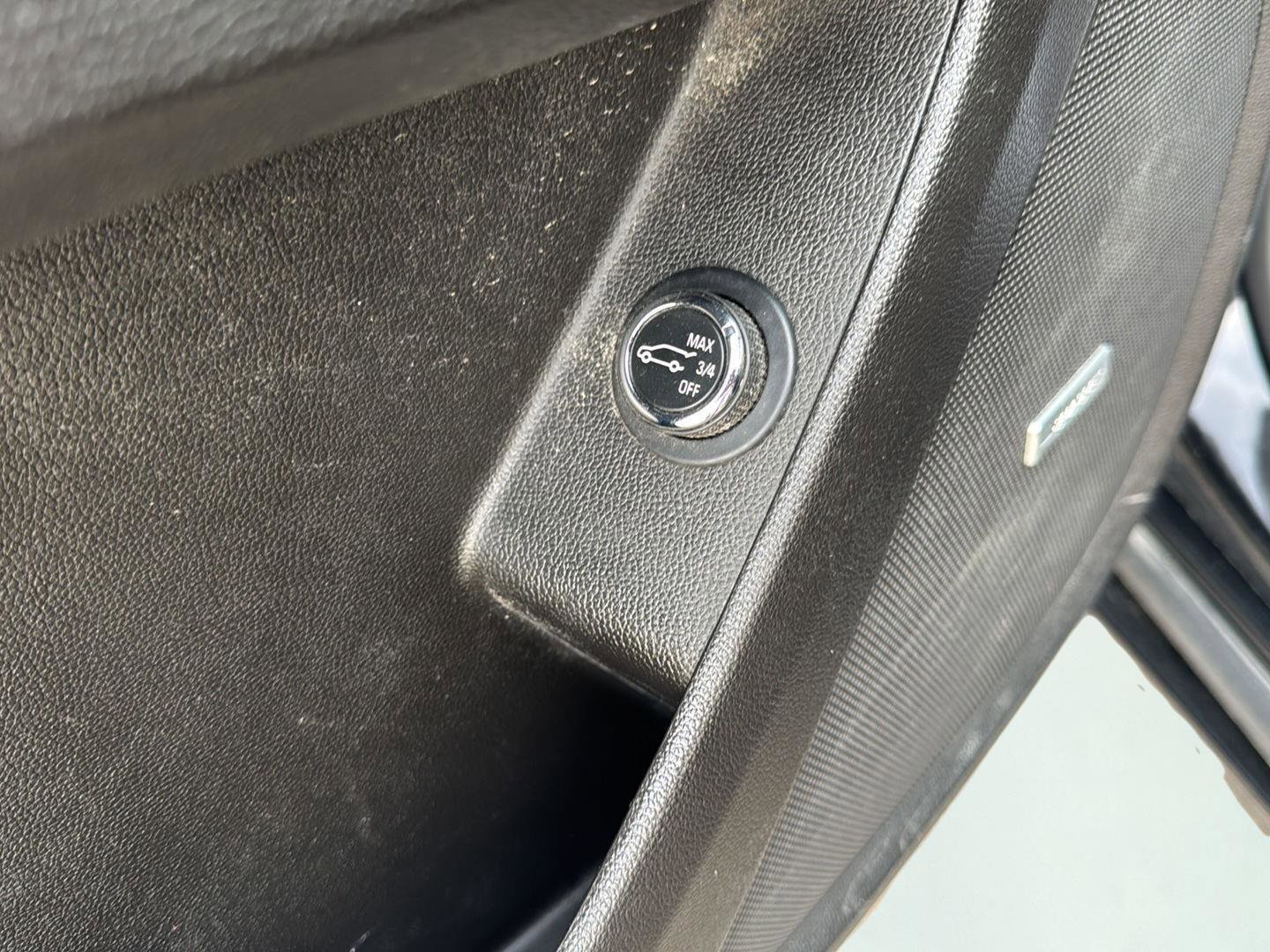 Used 2020 Chevrolet Traverse Premier w/ Redline Edition image 13