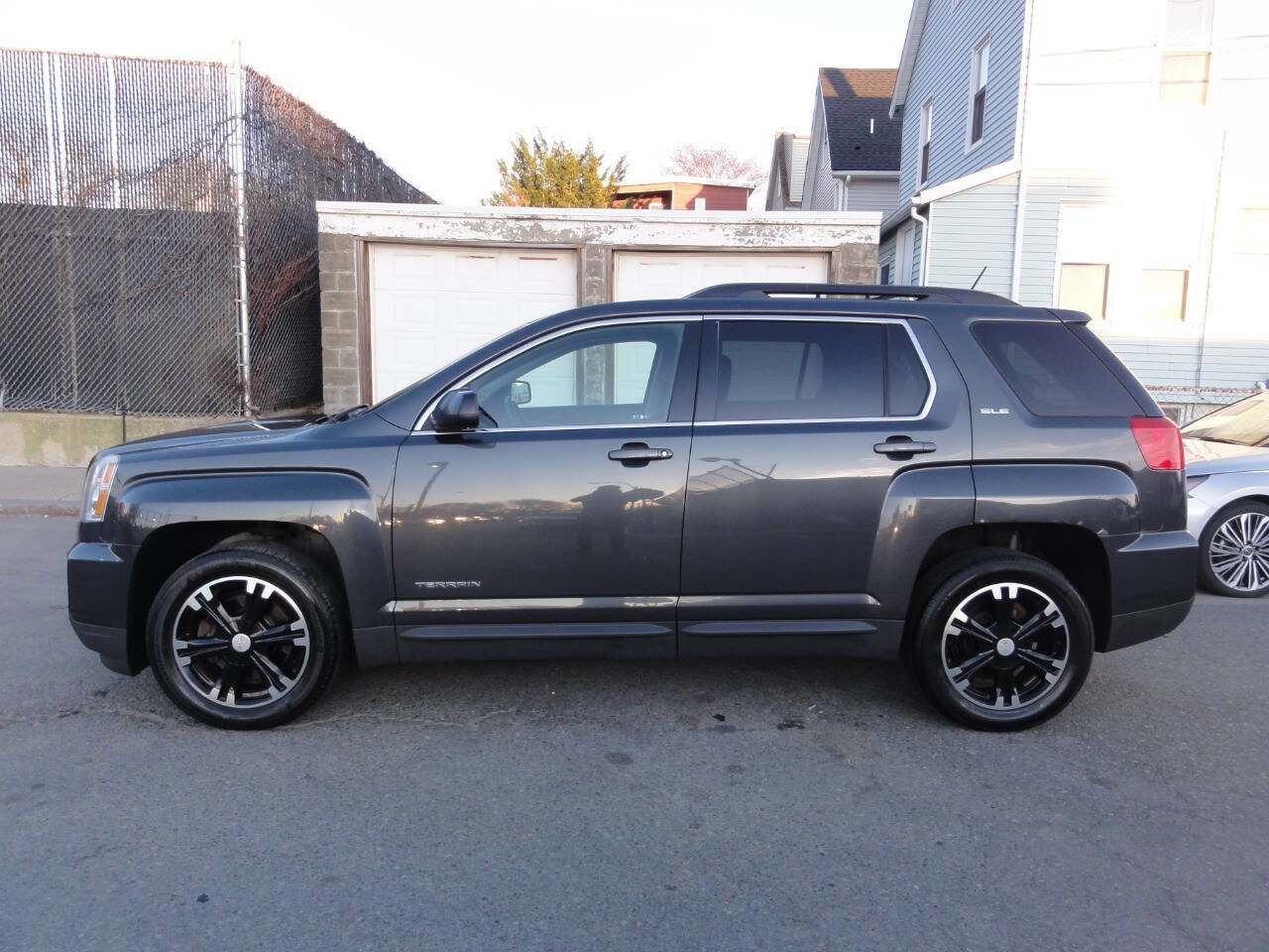 Used 2017 GMC Terrain SLE w/ Nightfall Package AWD/4WD image 6