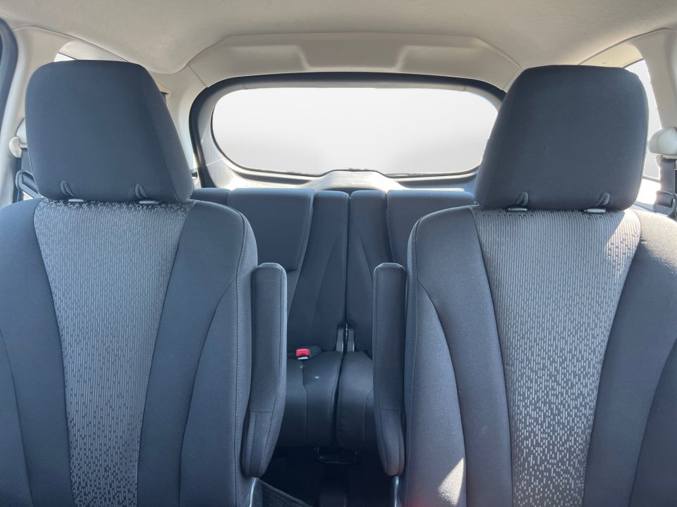Used 2012 MAZDA MAZDA5 Sport FWD image 15
