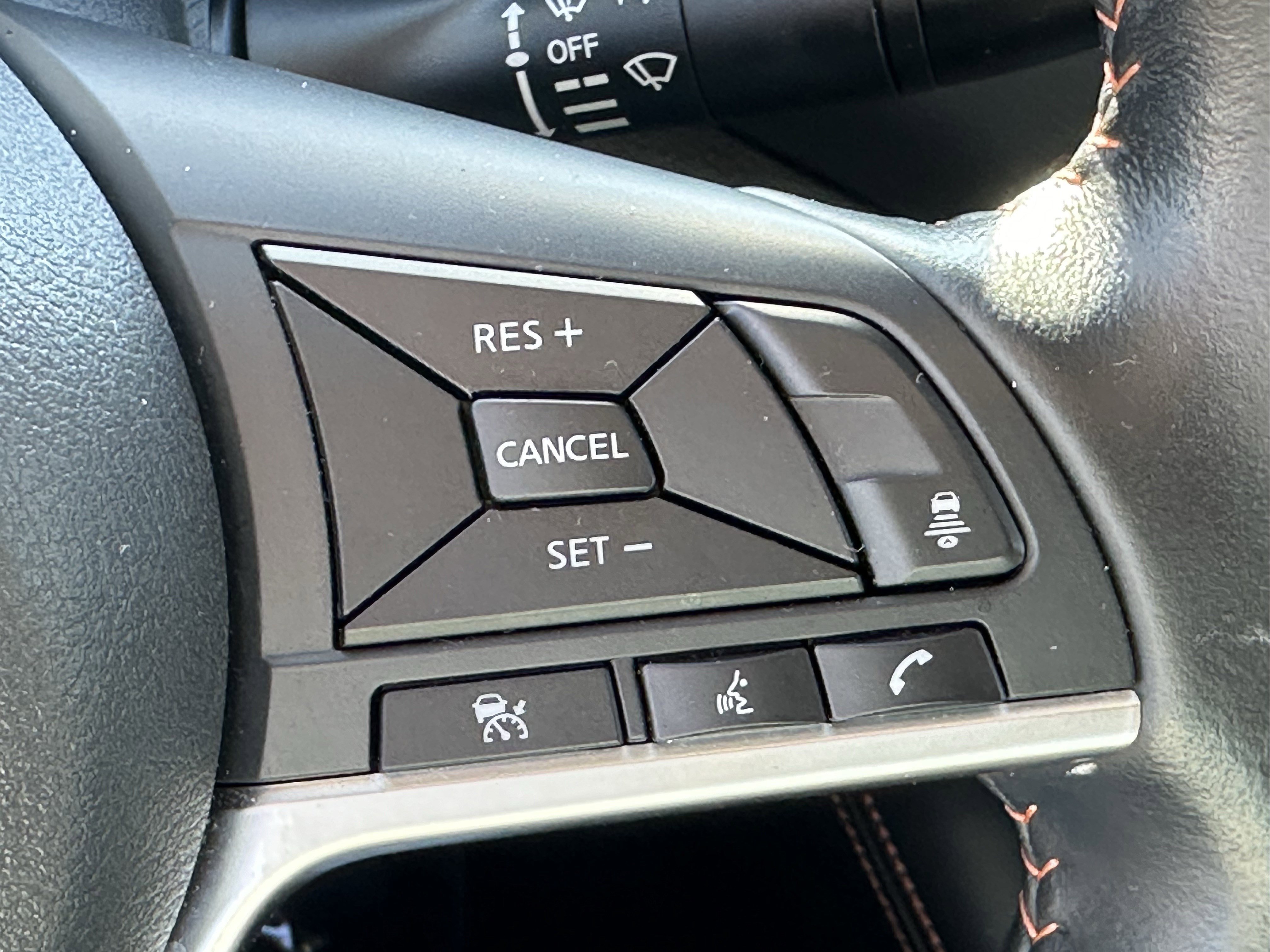 Used 2023 Nissan Sentra SR w/ SR Premium Package image 28