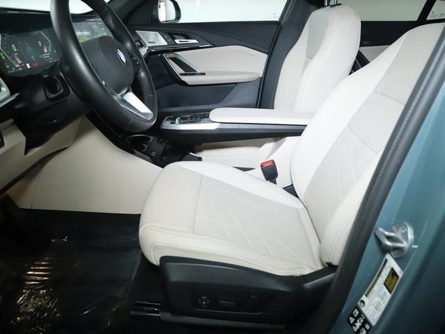 Certified 2025 BMW X2 xDrive28i w/ Premium Package image 20