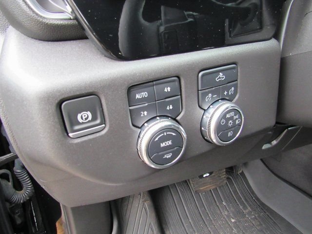 Used 2025 GMC Sierra 1500 Elevation AWD/4WD image 17