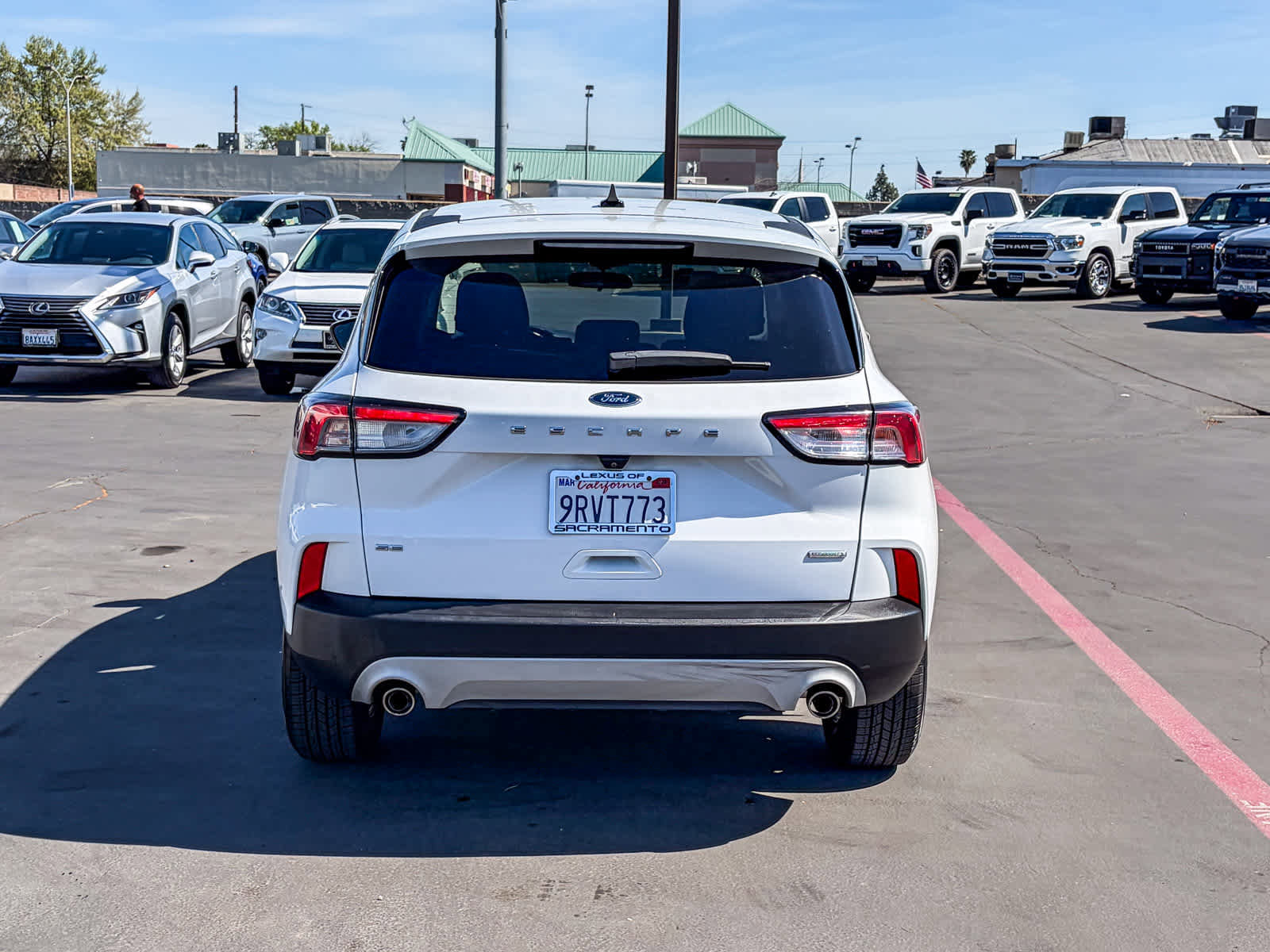 Used 2020 Ford Escape SE image 3