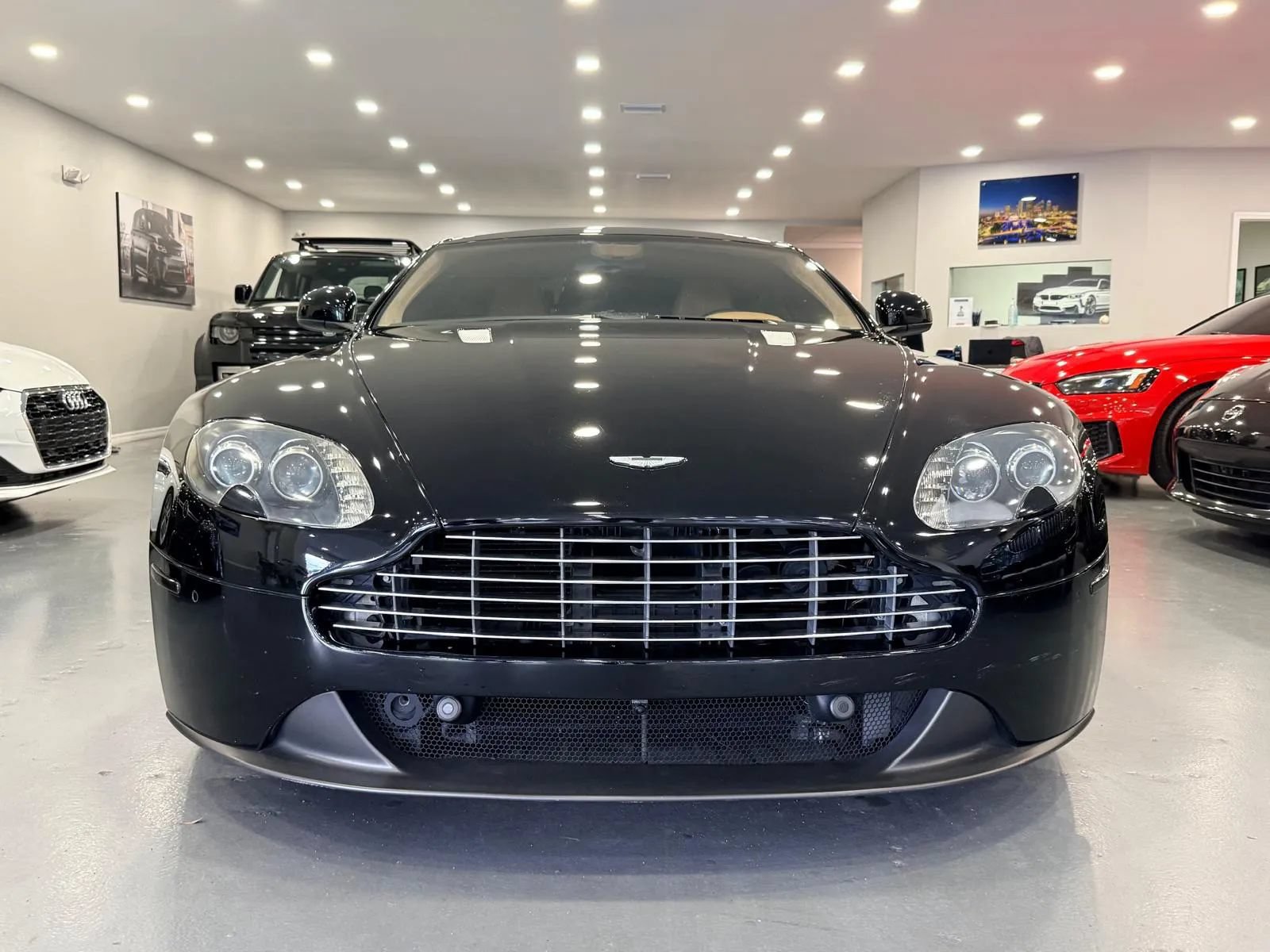 Used 2012 Aston Martin V8 Vantage Coupe RWD image 2
