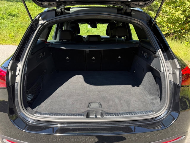 Used 2025 Mercedes-Benz GLC 43 AMG 4MATIC image 18