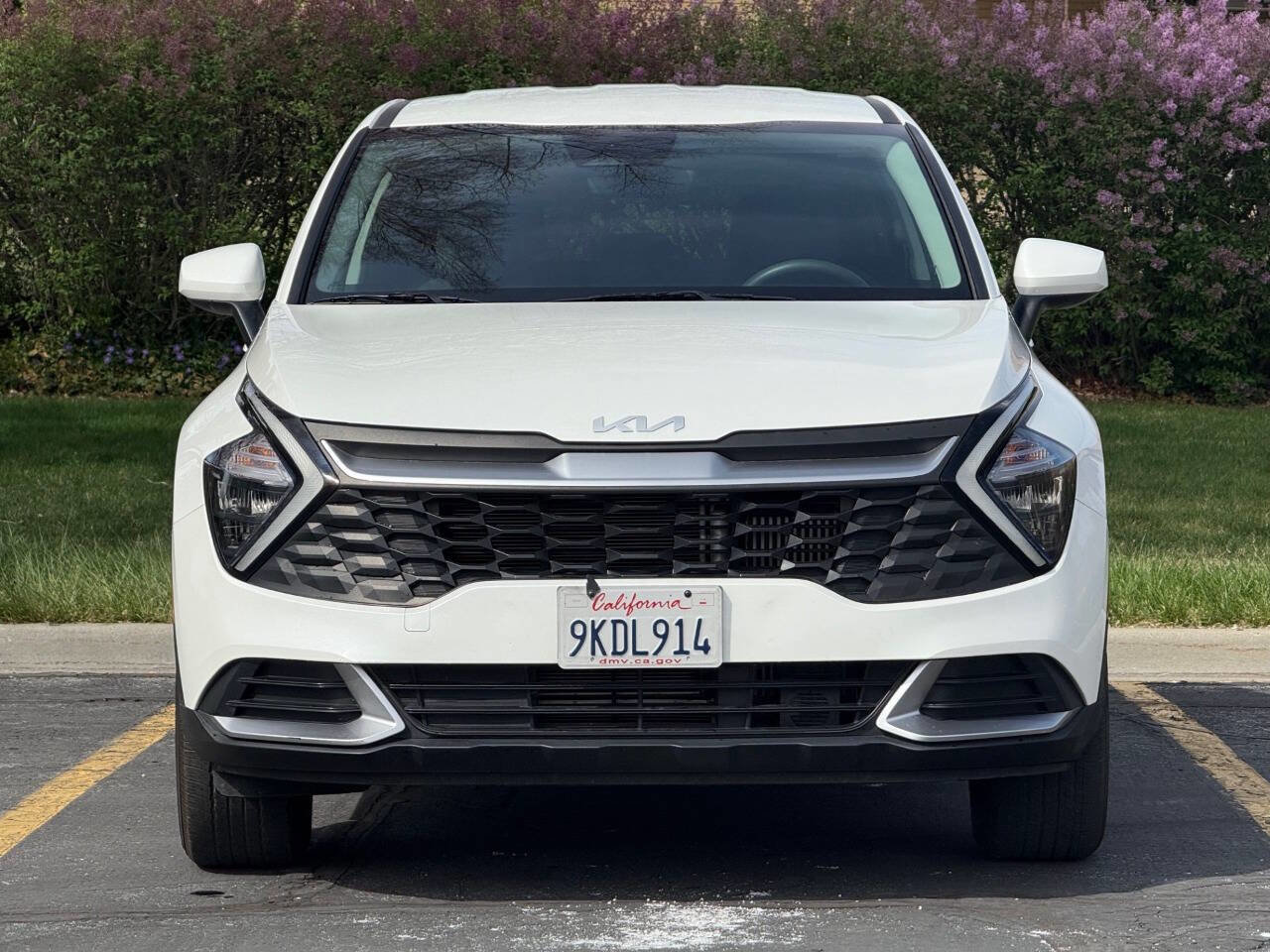Used 2023 Kia Sportage LX image 2