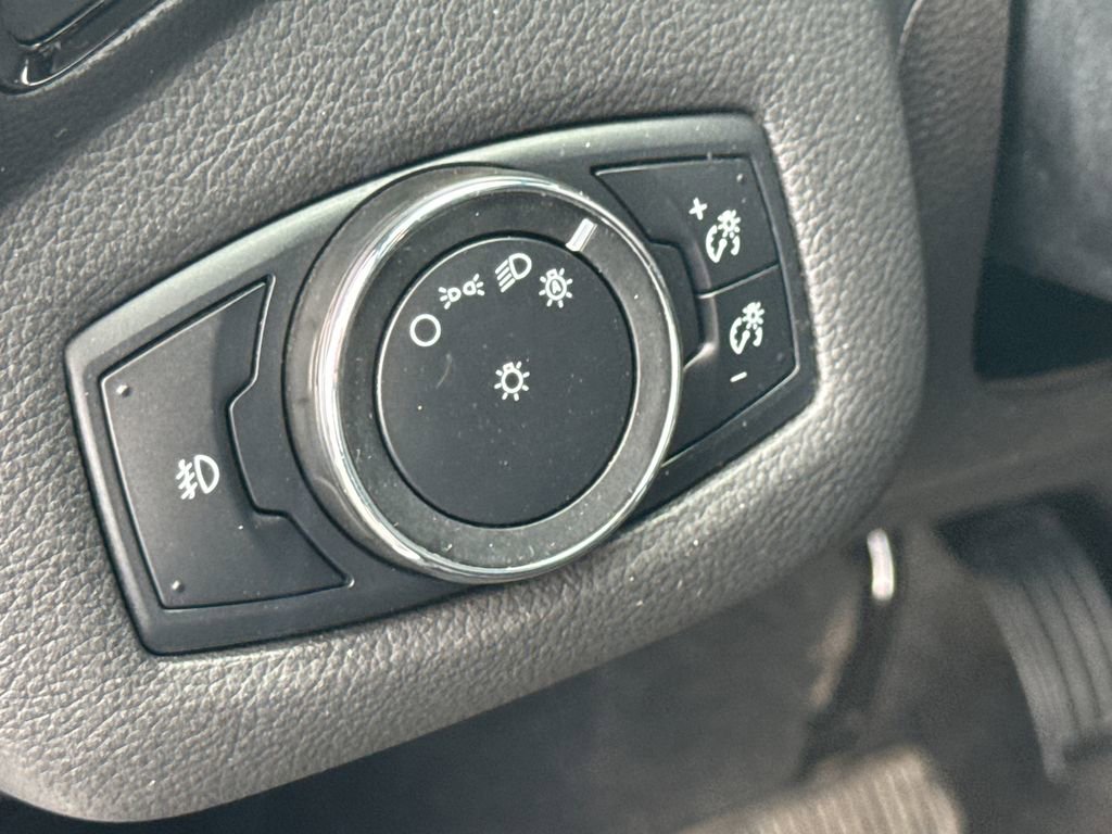 Used 2014 Ford Escape Titanium FWD image 25