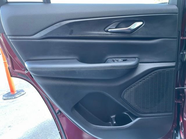 Used 2024 Jeep Grand Cherokee Altitude image 26