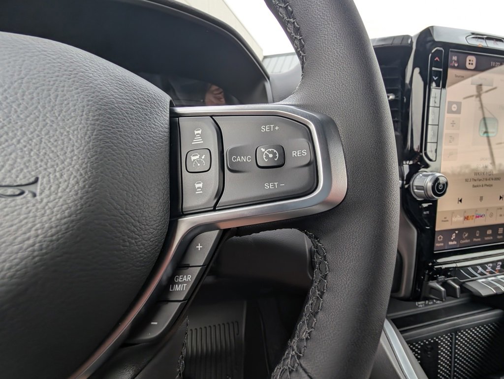 New 2026 RAM 1500 4x4 Crew Cab image 21