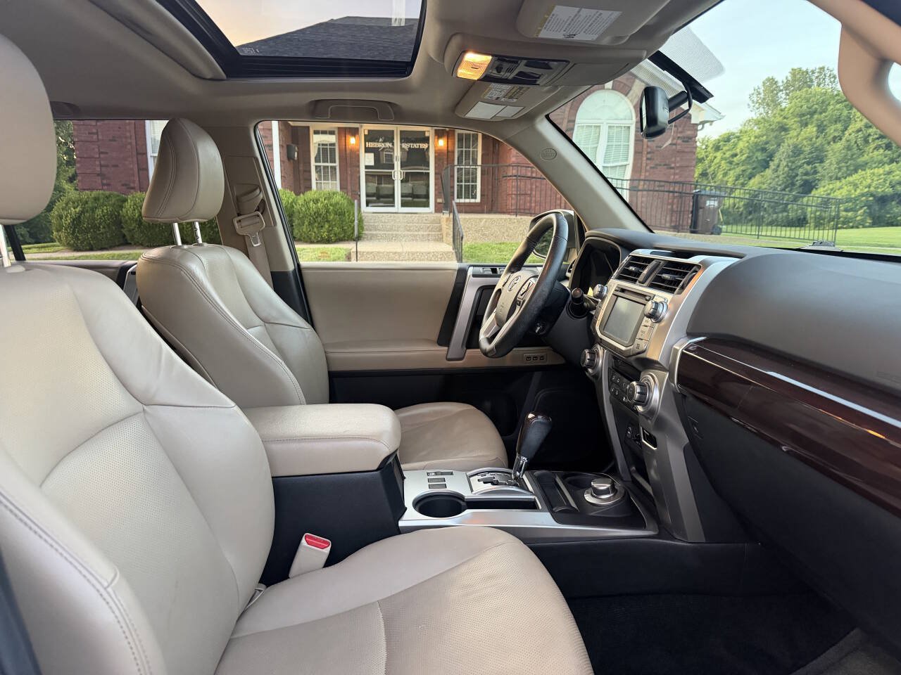 Used 2014 Toyota 4Runner Limited AWD/4WD image 30