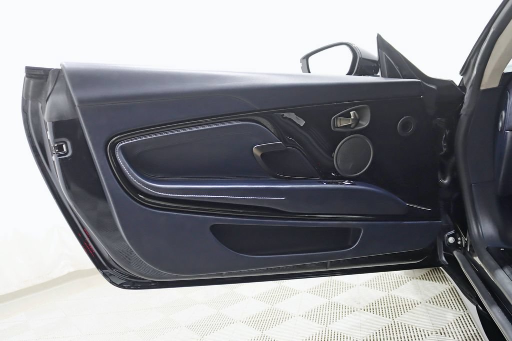 Used 2019 Aston Martin DB11 AMR RWD image 39
