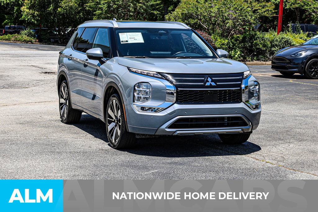 Used 2025 Mitsubishi Outlander SEL FWD image 5