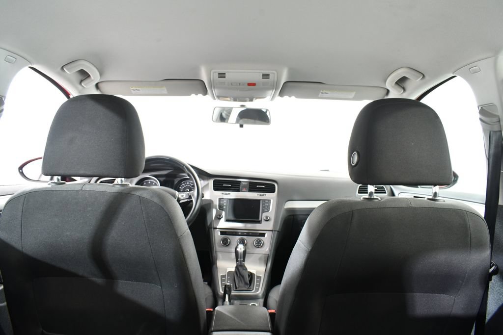 Used 2017 Volkswagen Golf S FWD image 17