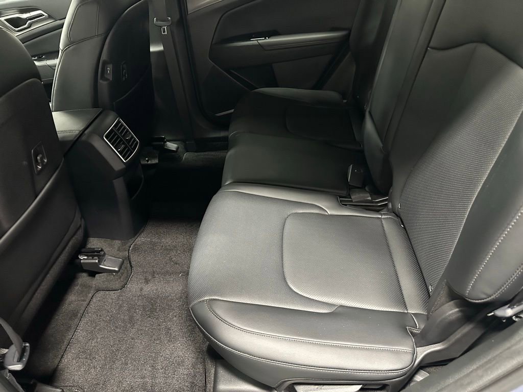 Used 2023 Kia Sportage EX FWD image 41