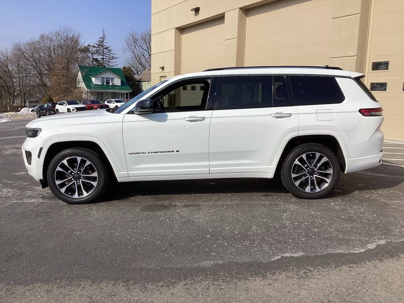 Used 2021 Jeep Grand Cherokee L Overland w/ Luxury Tech Group IV image 6