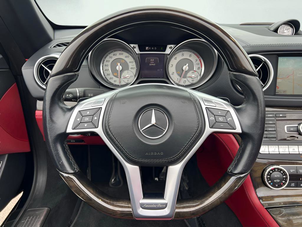 Used 2014 Mercedes-Benz SL 550 w/ Driver Assistance Package image 33