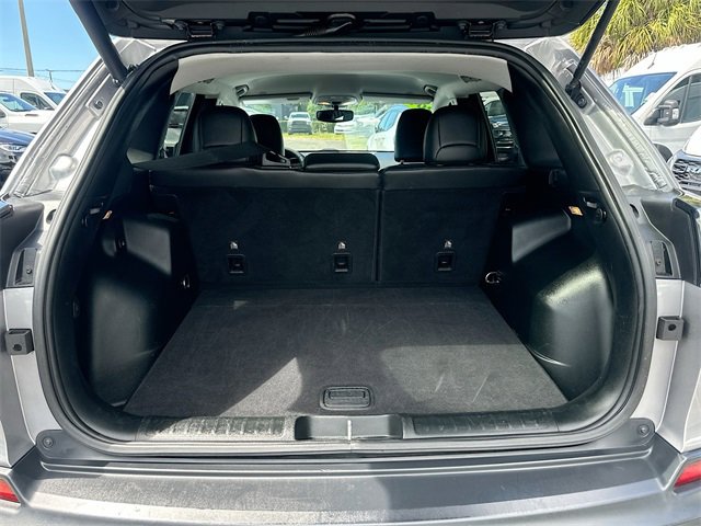 Used 2019 Jeep Cherokee Limited image 23