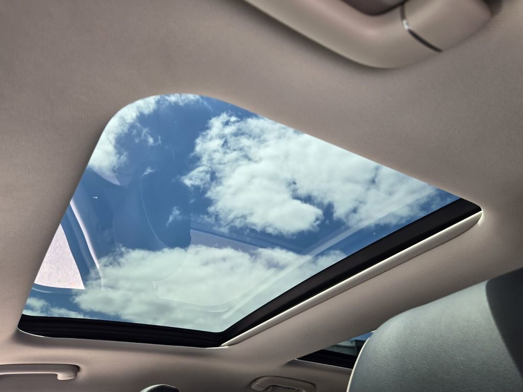 Used 2024 Genesis GV80 3.5T AWD/4WD image 17