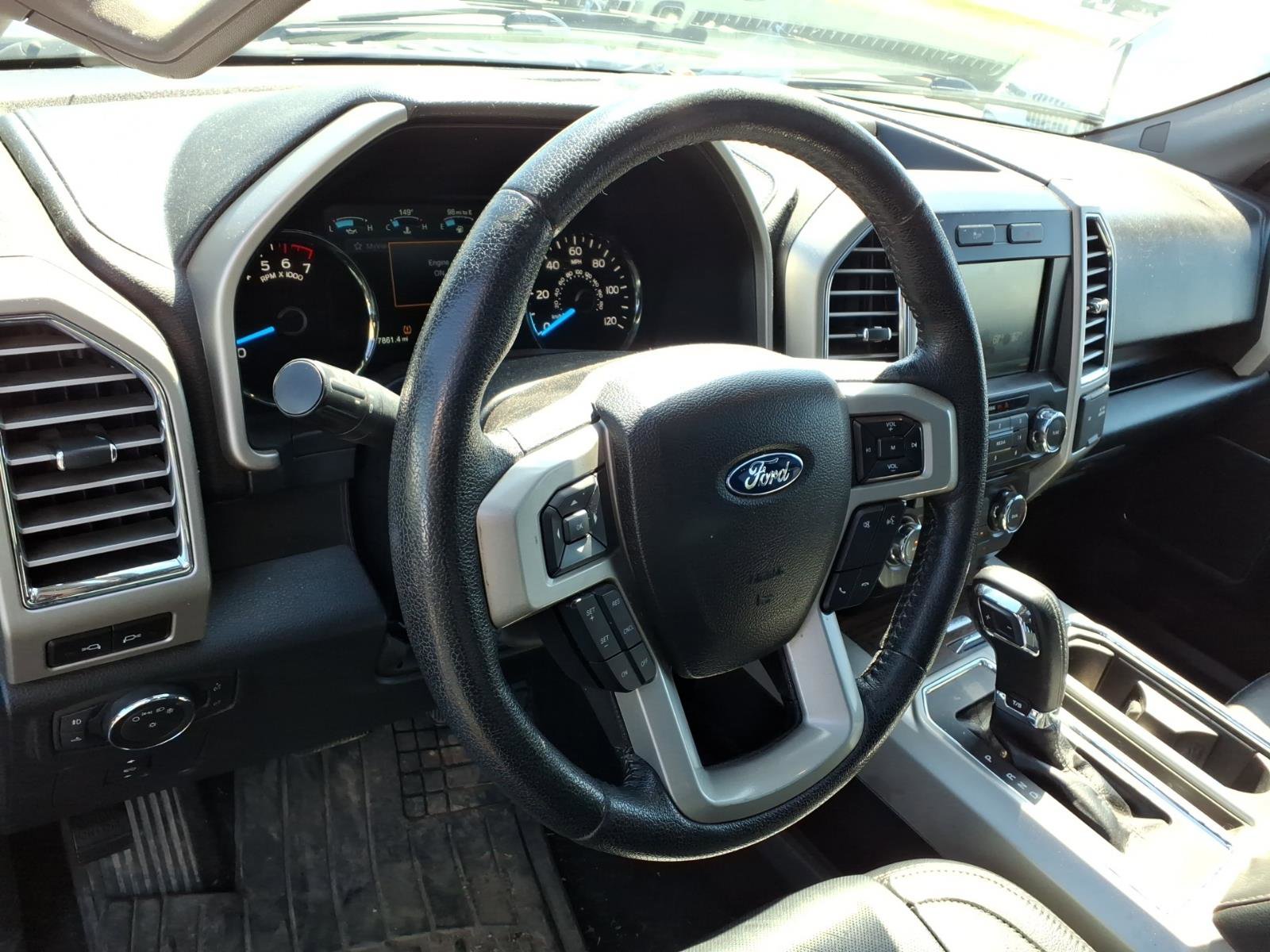 Used 2015 Ford F150 Lariat image 9
