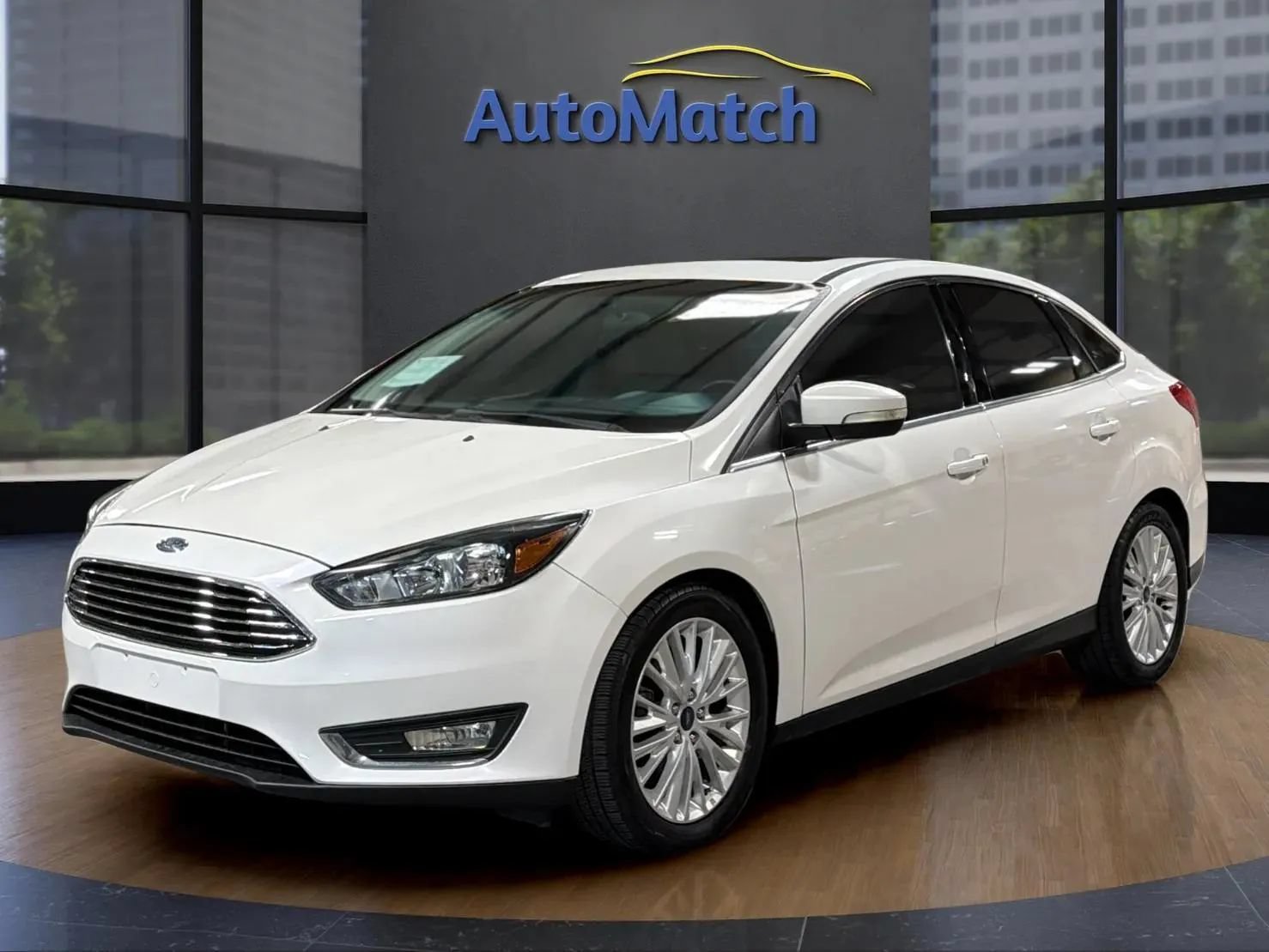 Used 2018 Ford Focus Titanium FWD image 4