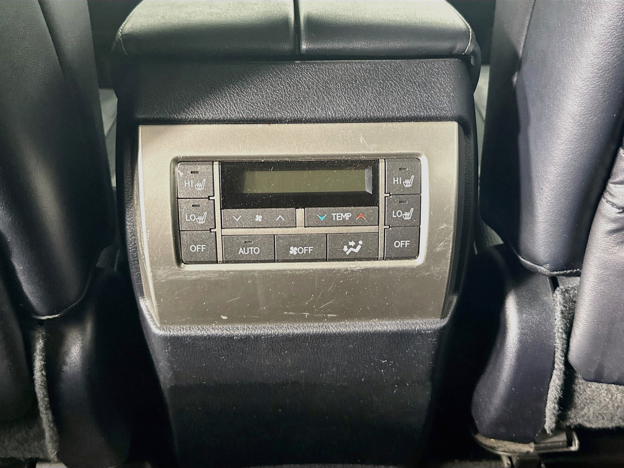 Used 2016 Lexus GX 460 w/ Premium Package AWD/4WD image 29