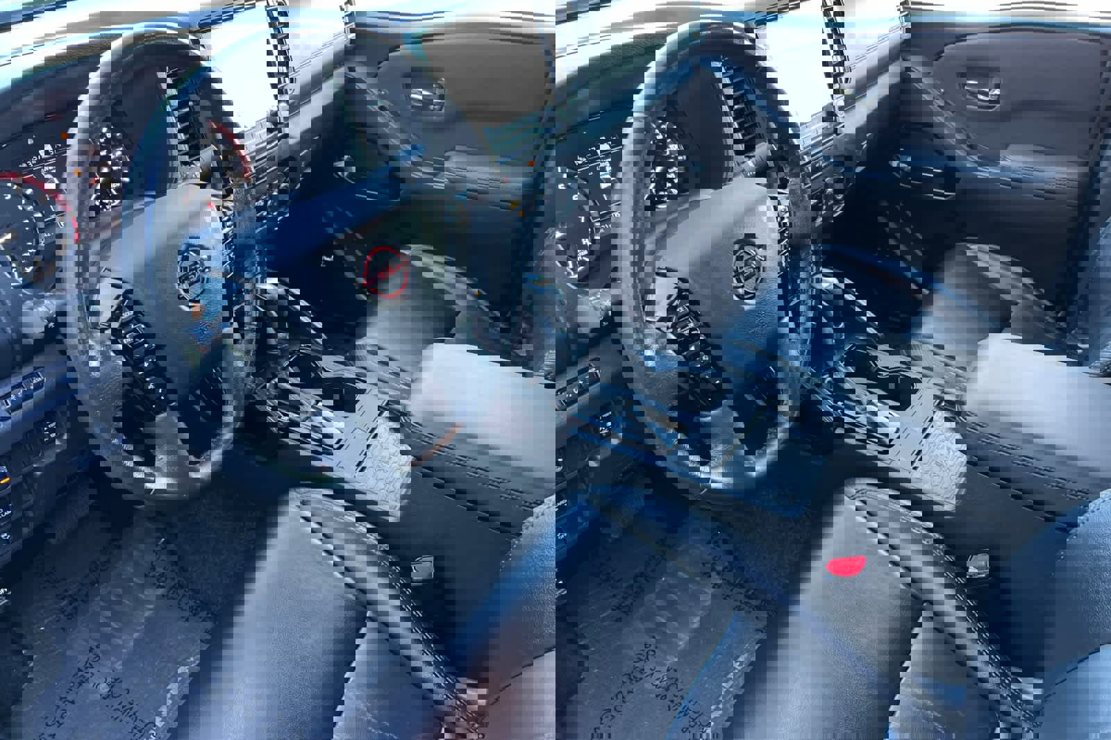 Used 2022 Nissan Frontier Pro-X w/ Pro-X Premium Package image 11