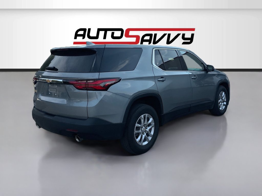 Used 2023 Chevrolet Traverse LS FWD image 7