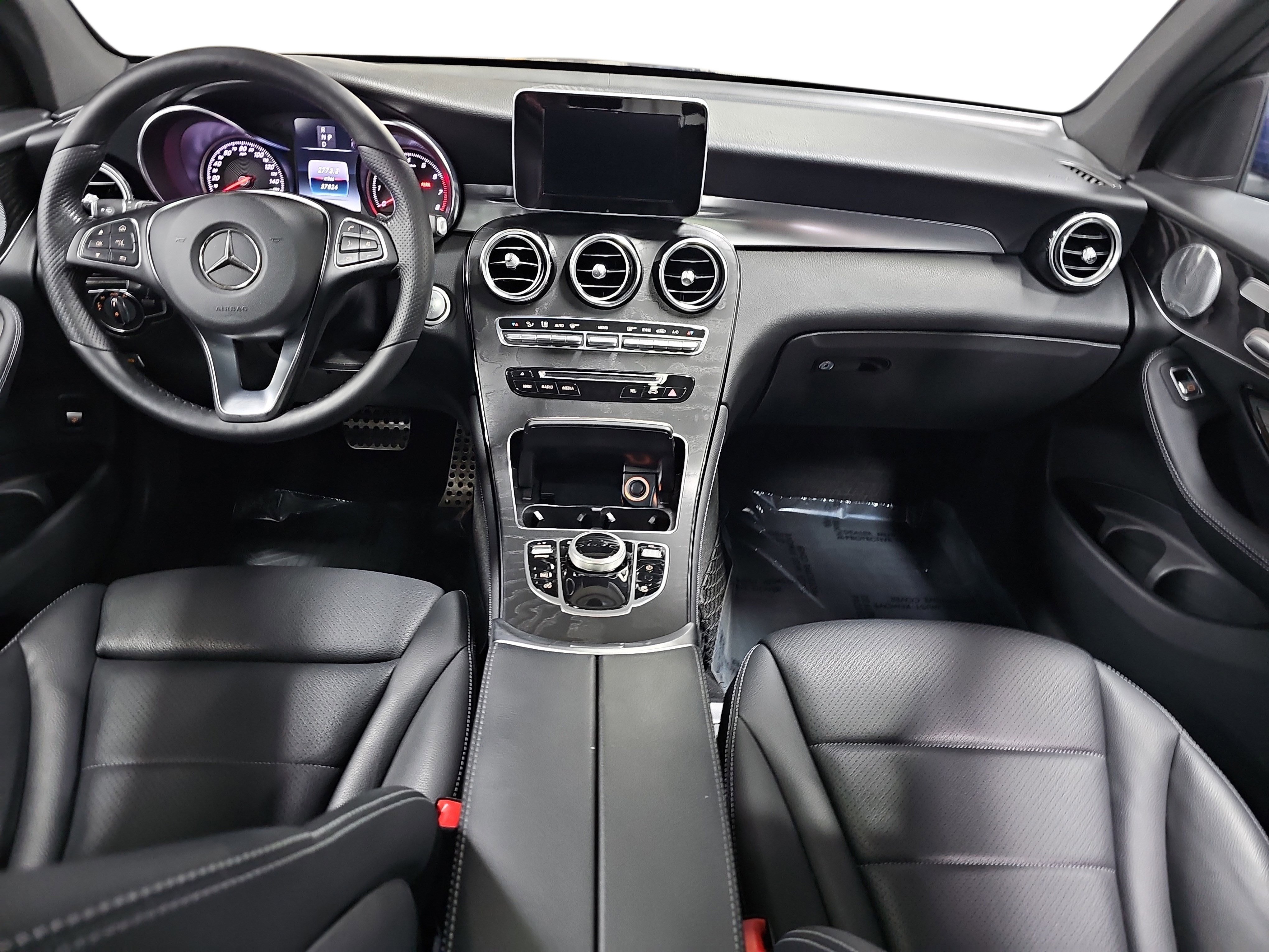 Used 2018 Mercedes-Benz GLC 300 4MATIC image 9