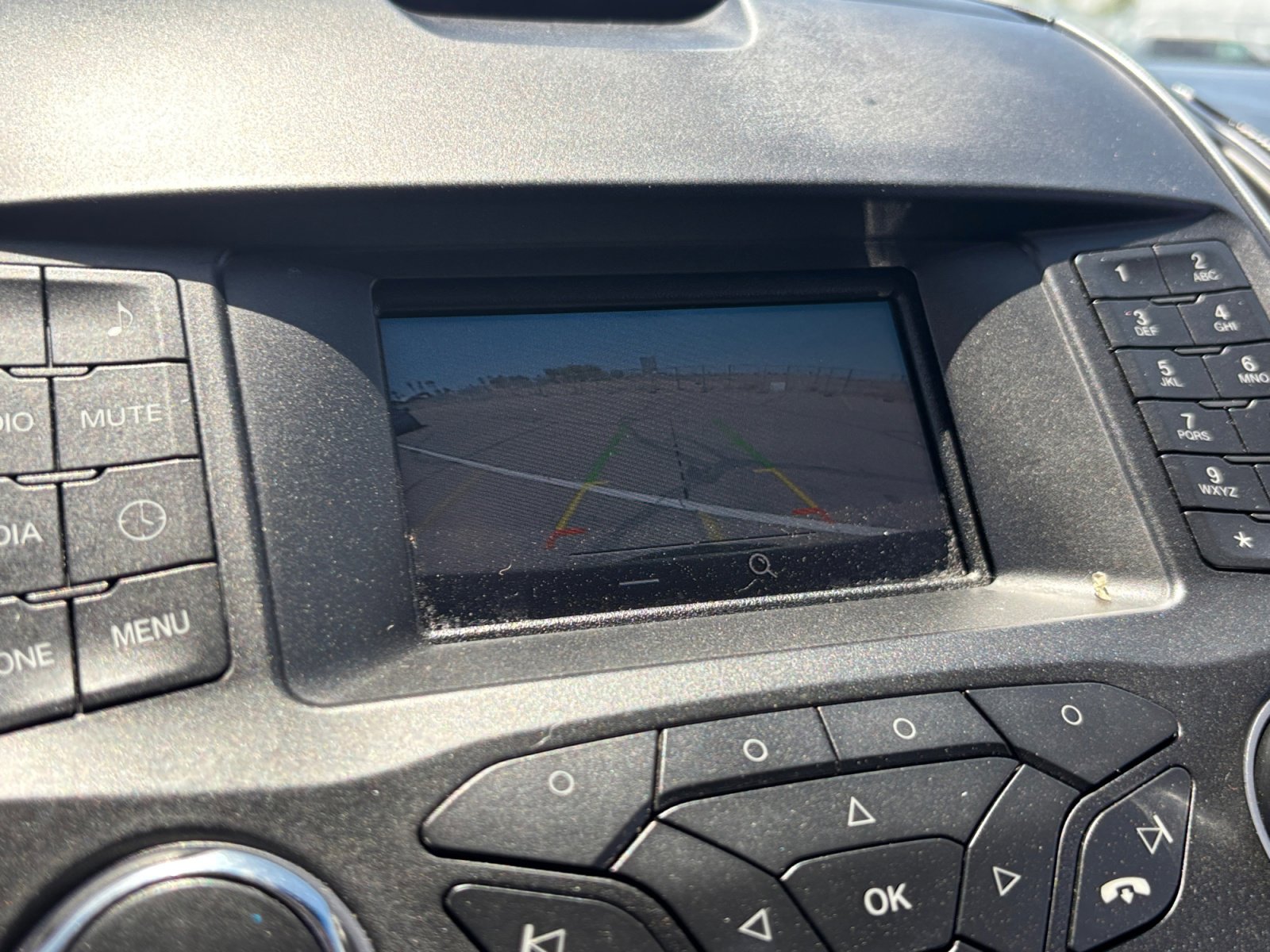 Used 2017 Ford Edge SE FWD image 26