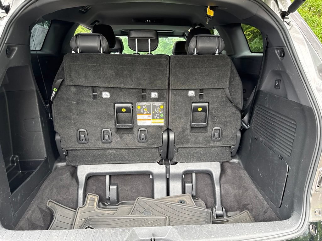 Used 2022 Toyota Sienna XSE w/ XSE Plus Package FWD image 13