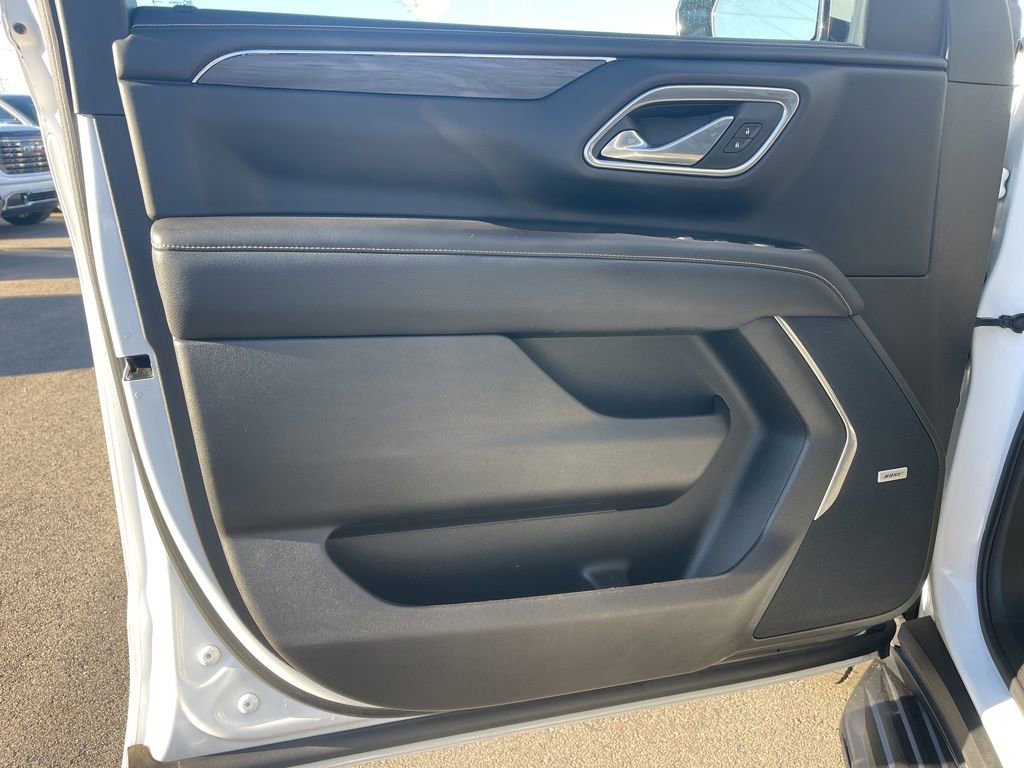 Used 2021 GMC Yukon SLT w/ SLT Luxury Plus Package image 9