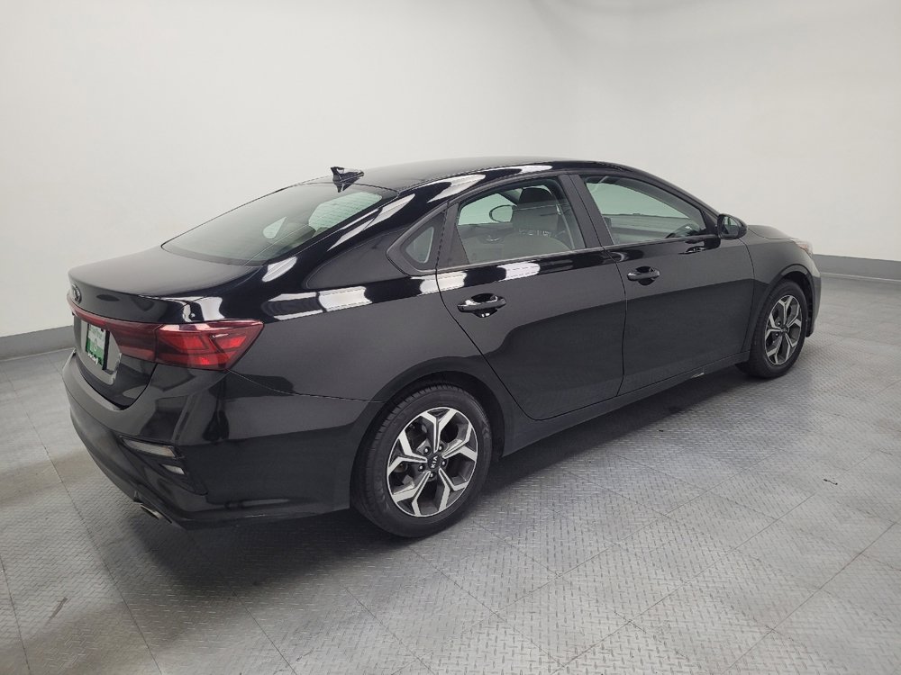 Used 2019 Kia Forte LXS image 10