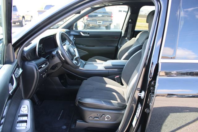 Used 2025 Hyundai Palisade Calligraphy image 13