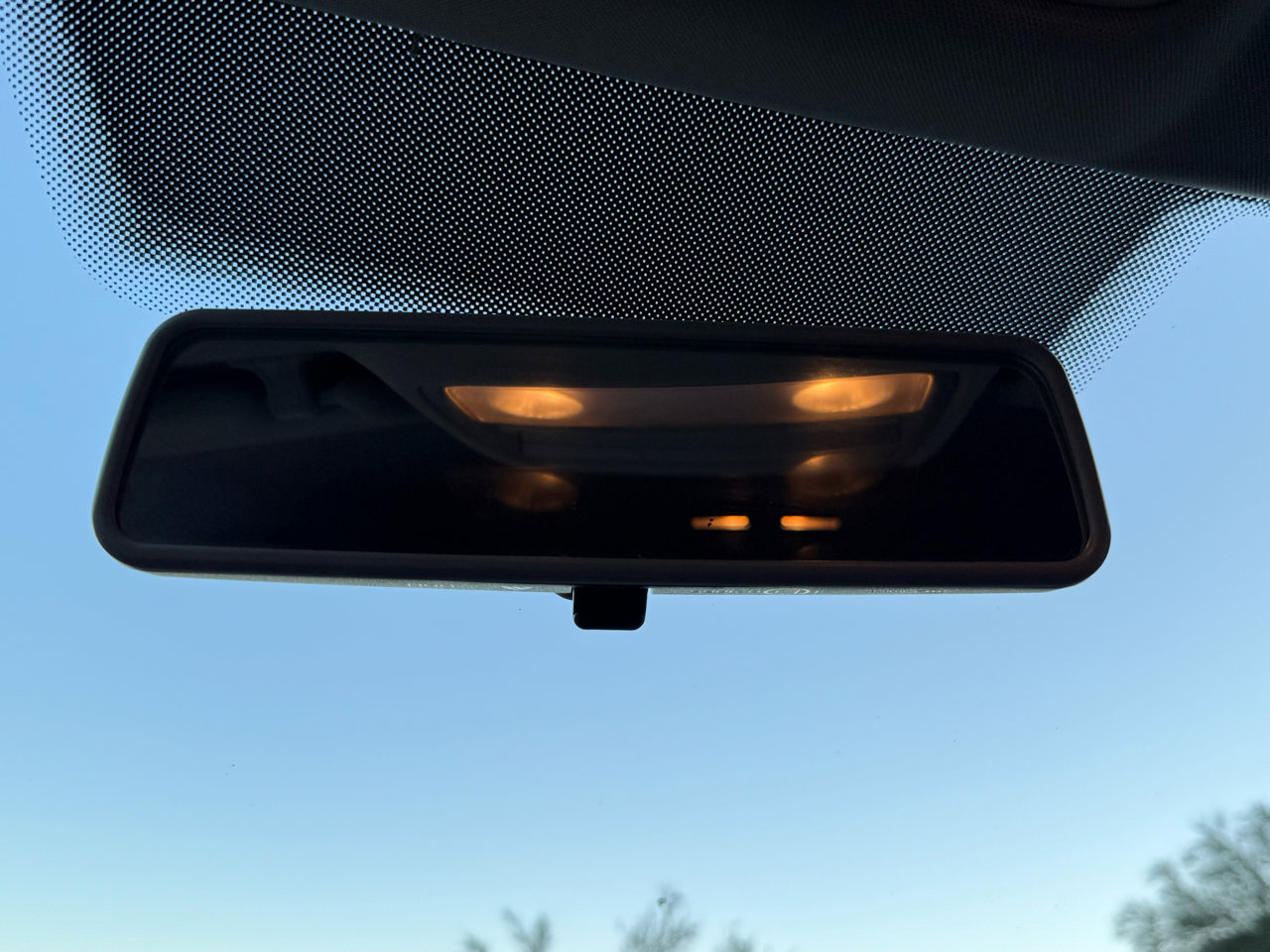 Used 2017 Volkswagen Tiguan Limited w/ Premium Package image 31