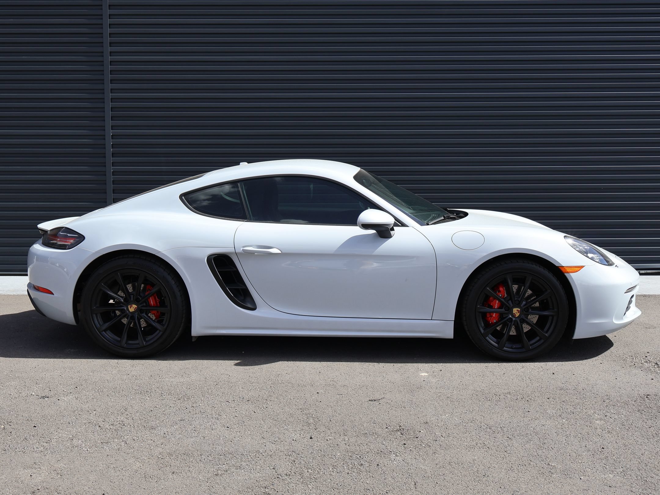 Certified 2024 Porsche 718 Cayman S RWD image 11