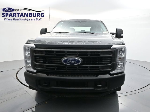 Used 2026 Ford F250 XL RWD image 2