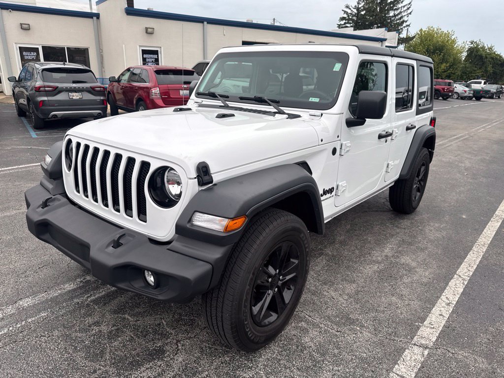 Used 2023 Jeep Wrangler Unlimited Sport AWD/4WD image 8
