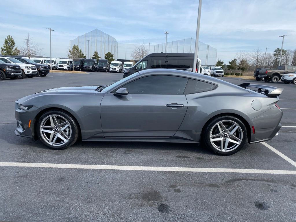 Certified 2024 Ford Mustang Coupe image 4