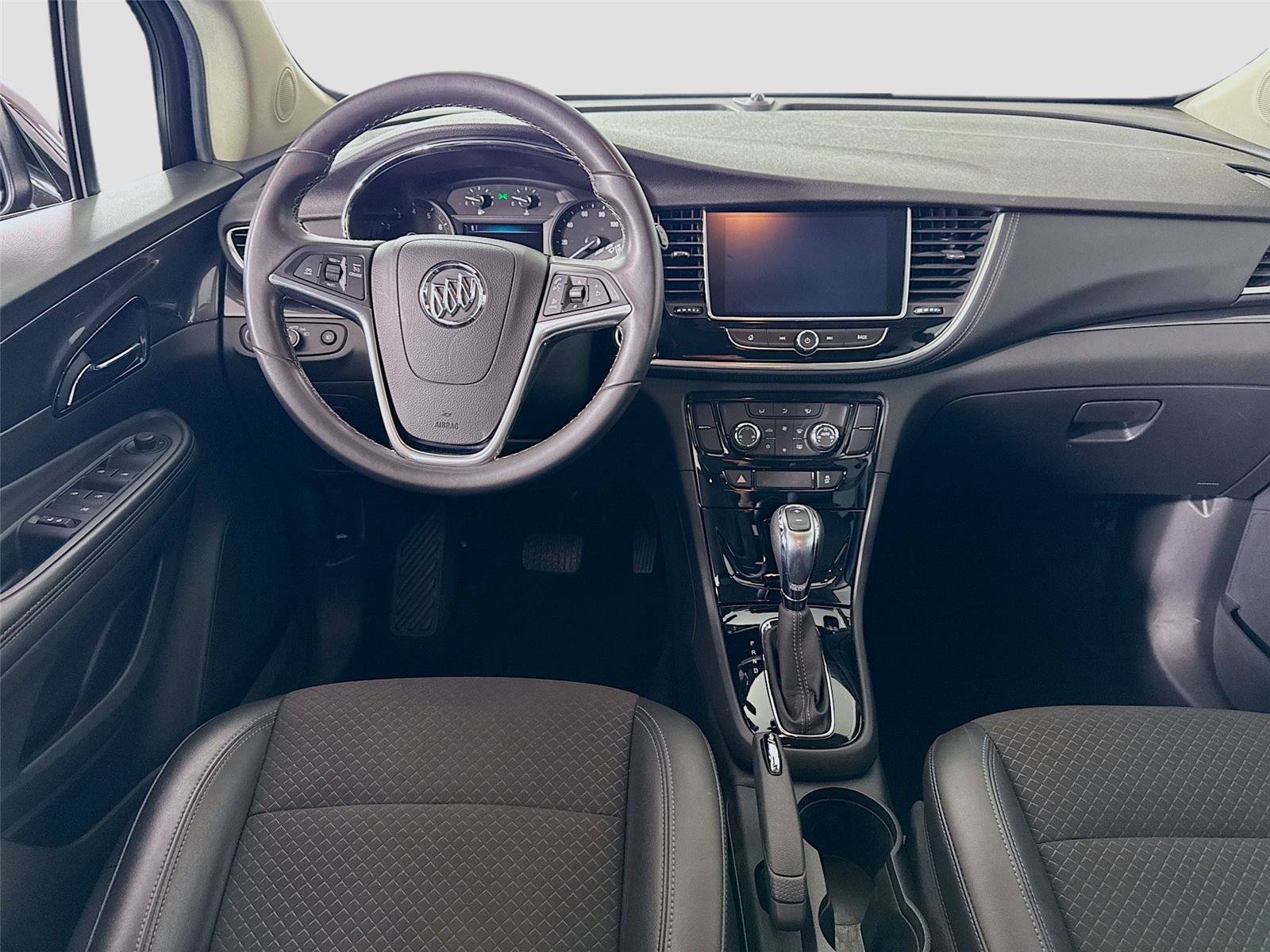 Used 2018 Buick Encore Preferred AWD/4WD image 2