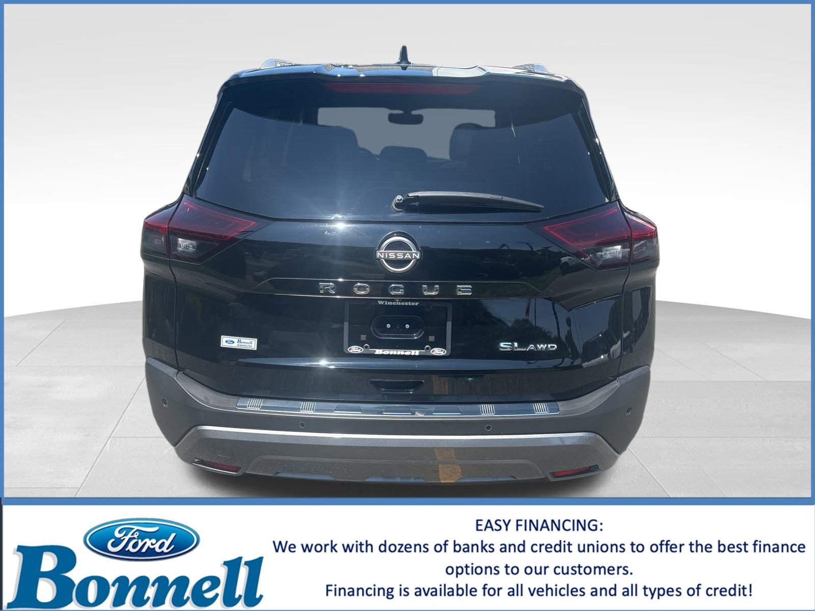 Used 2023 Nissan Rogue SL w/ SL Premium Package image 4