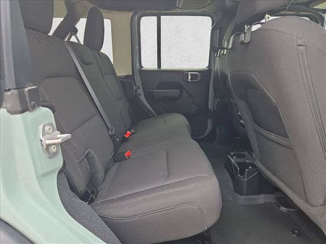 Used 2023 Jeep Wrangler Unlimited Sport AWD/4WD image 10