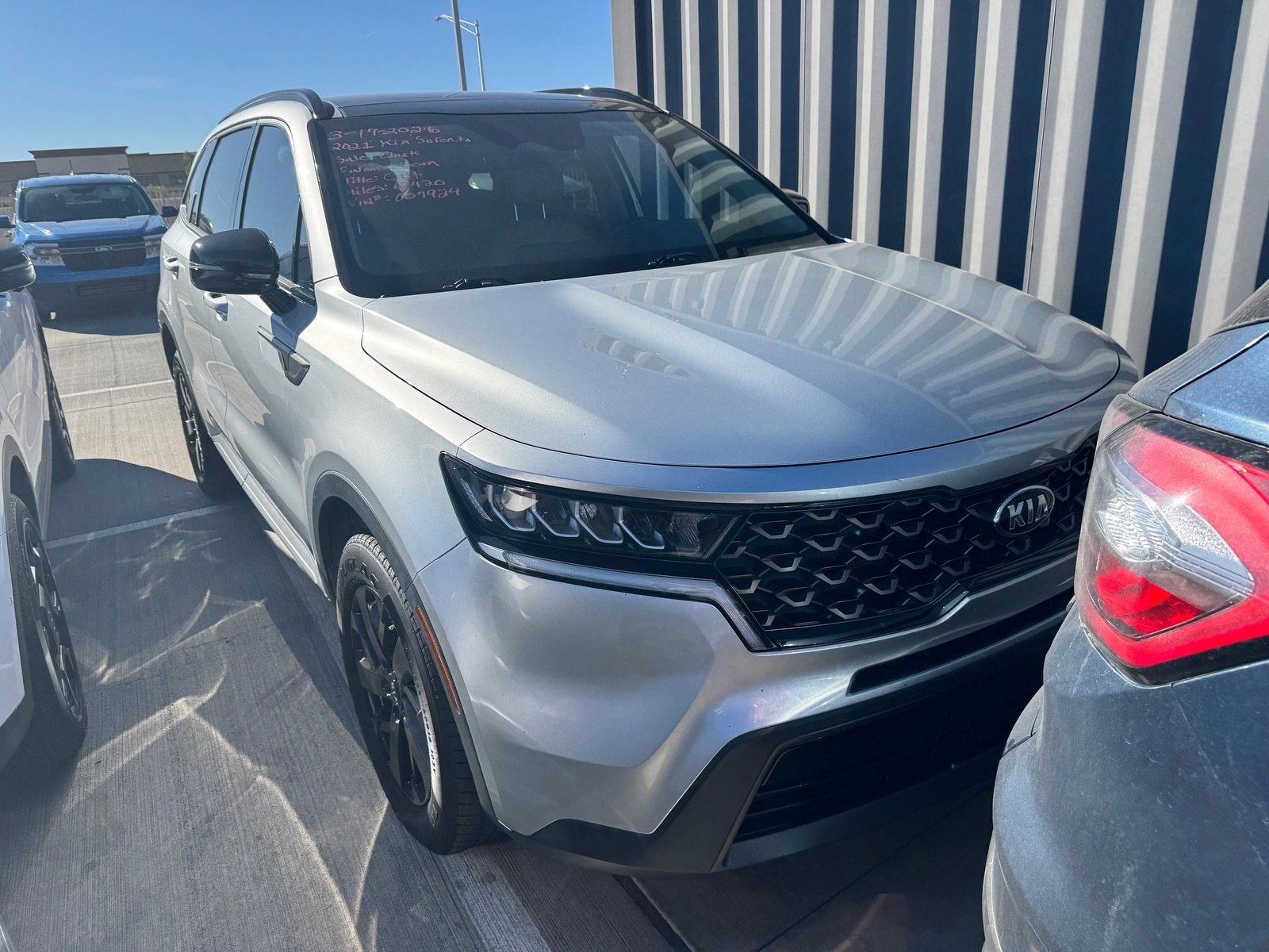 Used 2021 Kia Sorento S w/ Panoramic Sunroof Package image 4